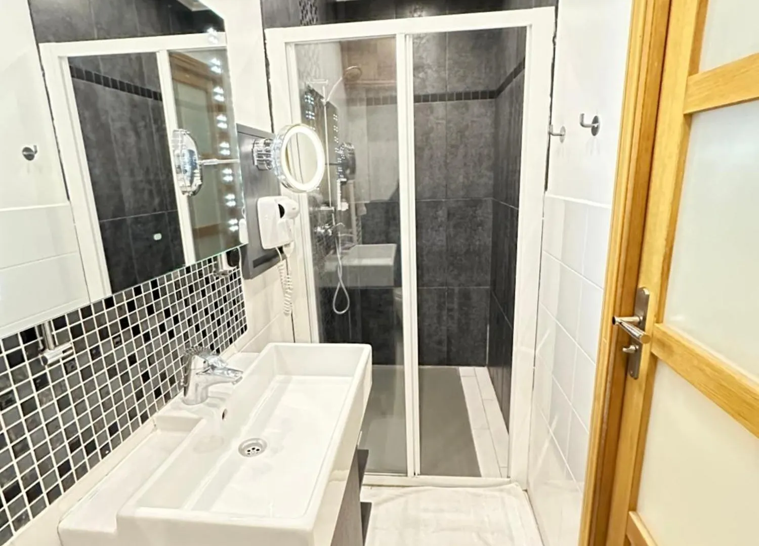Apartament St Paul Marais Flat Ground Floor Paryż 0*,